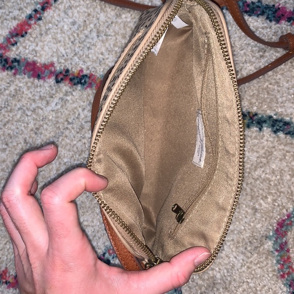 Universal Threads Target Purse - Picture 4 of 5